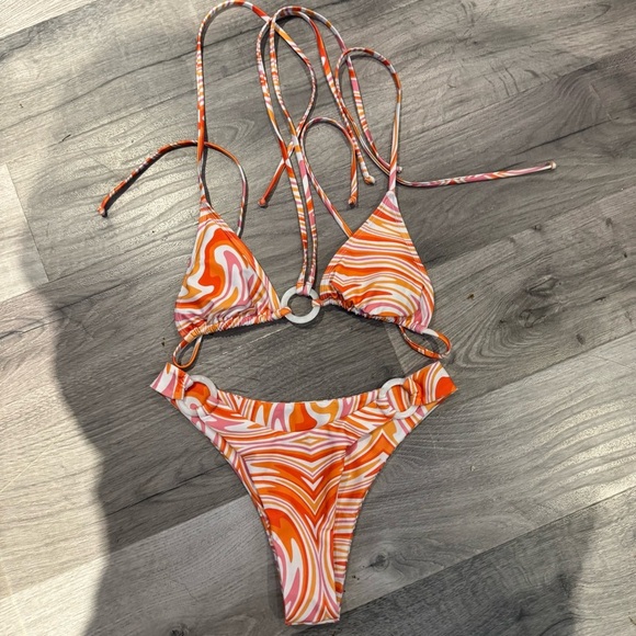 Strawberry Milk Mob Bikini 70s Swirl Print Two Piece Set Y2K Festival Swimwear m - Picture 3 of 6
